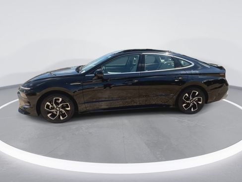 Used 2025 Hyundai Sonata SEL FWD image 5