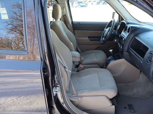 Used 2014 Jeep Patriot Sport w/ Power Value Group image 22