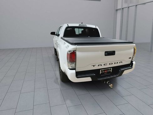 Used 2023 Toyota Tacoma TRD Sport AWD/4WD image 7