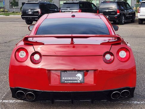 Used 2012 Nissan GT-R Premium AWD/4WD image 11