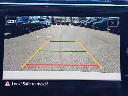 Used 2021 Volkswagen Tiguan SE R-Line image 20