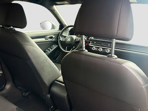 Used 2025 Honda Civic Sport image 29