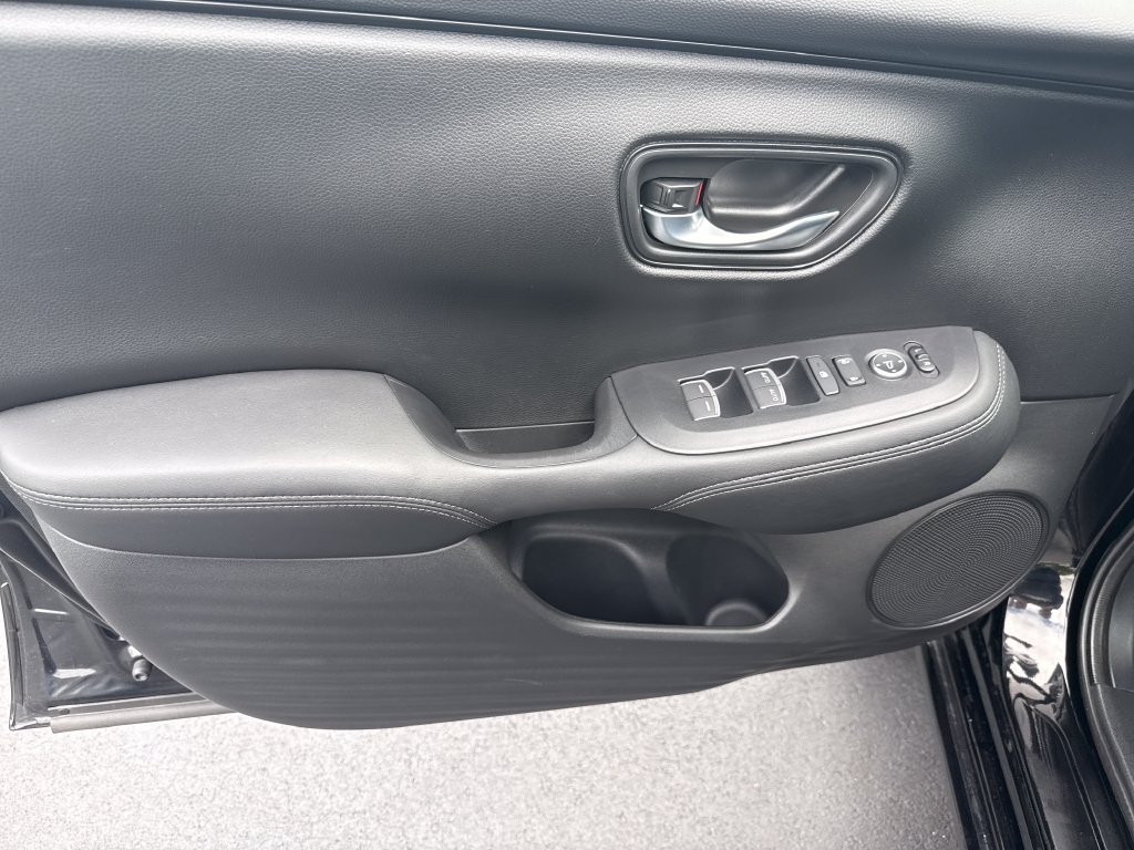 Used 2026 Honda HR-V EX-L image 9