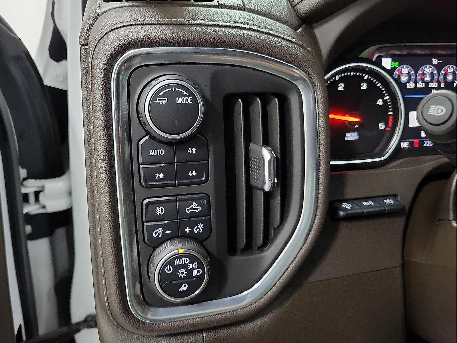Used 2022 Chevrolet Silverado 2500 LTZ w/ Z71 Chrome Sport Edition AWD/4WD image 13