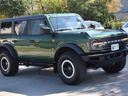 Certified 2023 Ford Bronco Badlands w/ Sasquatch Package AWD/4WD image 5