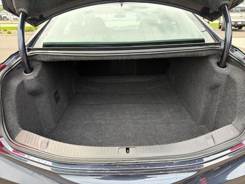 Used 2014 Cadillac XTS Luxury FWD image 15