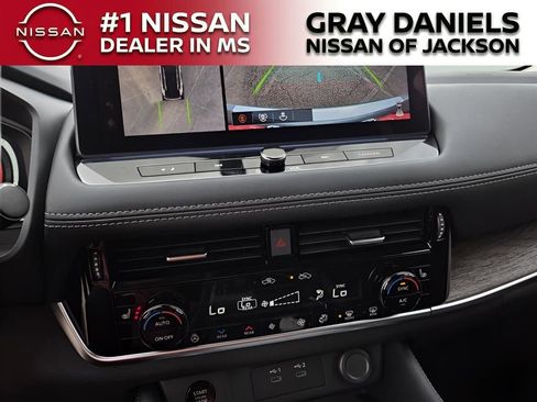 New 2026 Nissan Rogue Platinum w/ Platinum Premium Package image 8