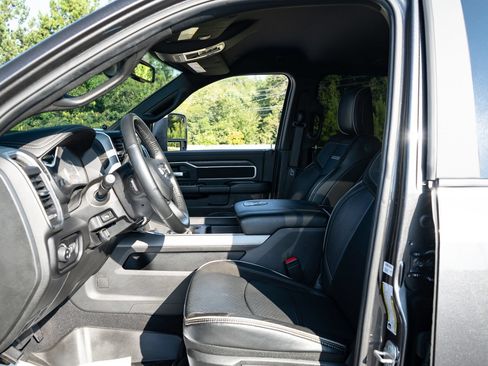 Used 2024 RAM 3500 Laramie w/ Night Edition AWD/4WD image 14