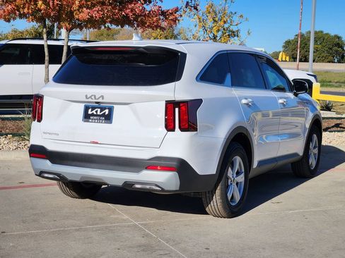 New 2026 Kia Sorento LX image 4