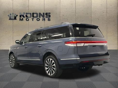 Used 2023 Lincoln Navigator L Reserve AWD/4WD image 6