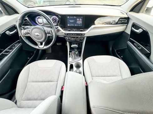 Used 2020 Kia Niro LXS image 34
