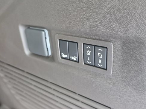 New 2026 GMC Yukon Elevation AWD/4WD image 14