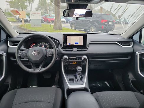 Used 2023 Toyota RAV4 XLE image 10