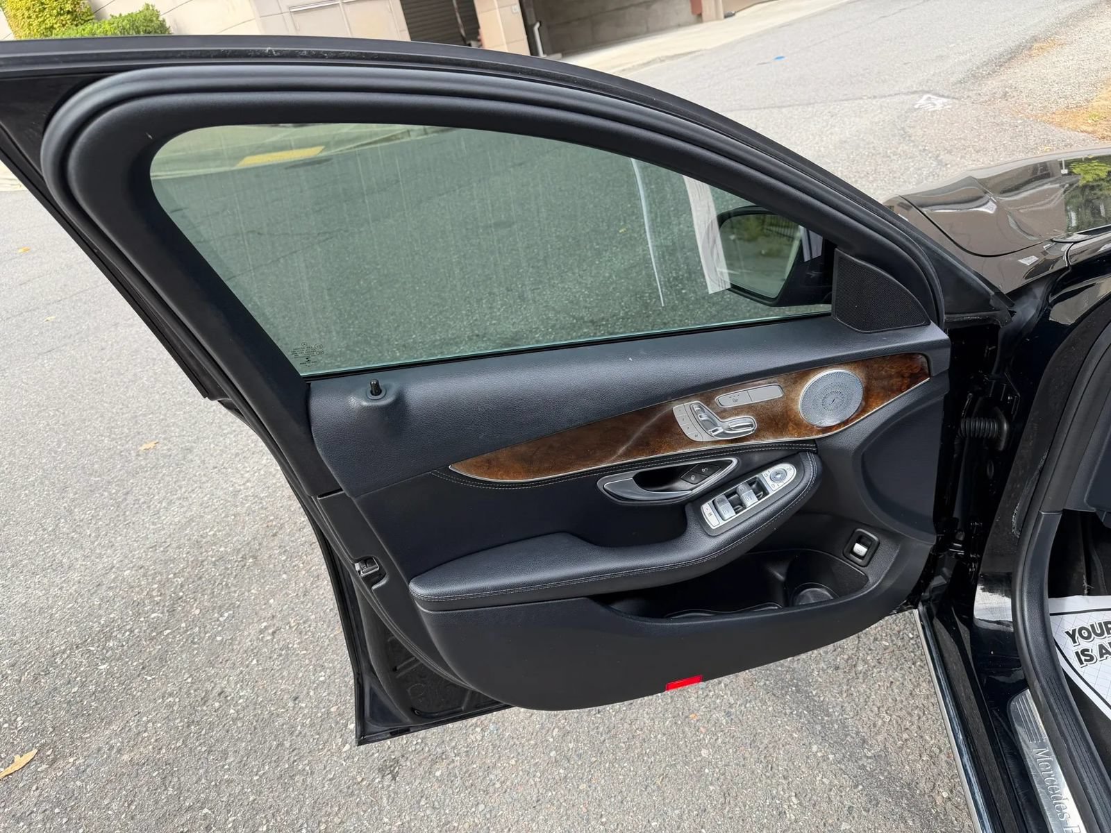 Used 2015 Mercedes-Benz C 300 4MATIC Sedan image 30