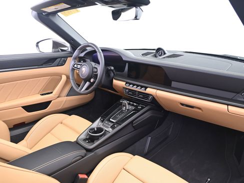 Certified 2026 Porsche 911 Targa 4S image 22