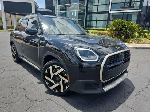 Used 2025 MINI Cooper Countryman S w/ Comfort Package Max image 29