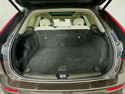 Used 2023 Volvo XC60 T8 Plus AWD/4WD image 26