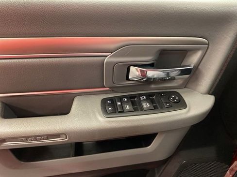 Used 2018 RAM 2500 SLT AWD/4WD image 18