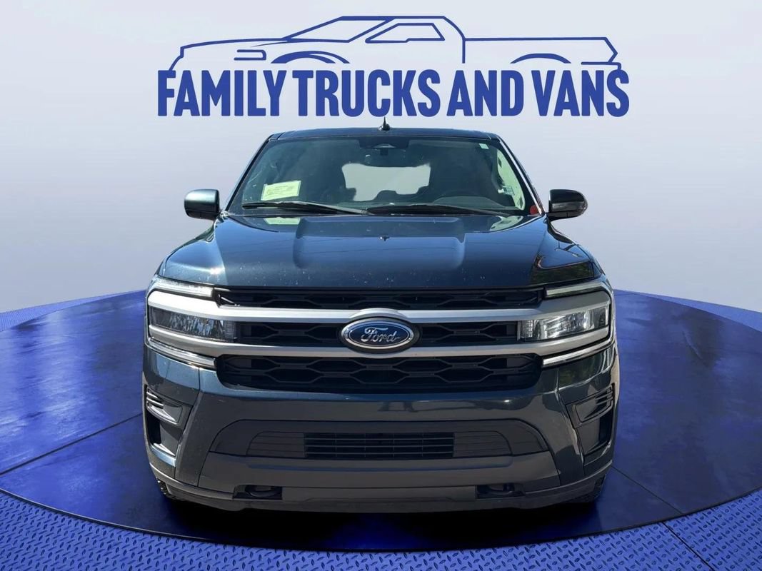 Used 2022 Ford Expedition XLT AWD/4WD image 5