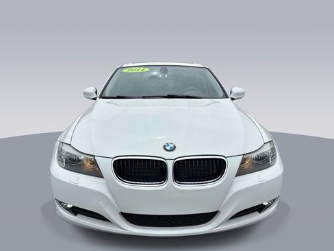 Used 2011 BMW 328i xDrive Sedan AWD/4WD image 6