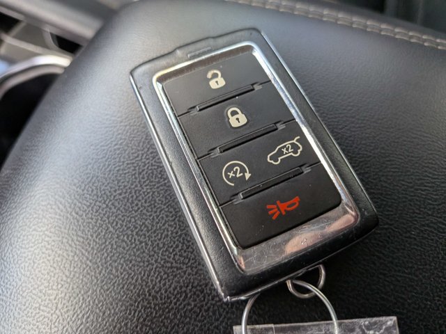 Used 2022 Jeep Grand Cherokee Limited w/ Trailer Tow Prep Group (B) RWD image 28