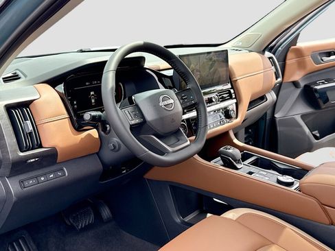 New 2026 Nissan Pathfinder Platinum AWD/4WD image 4