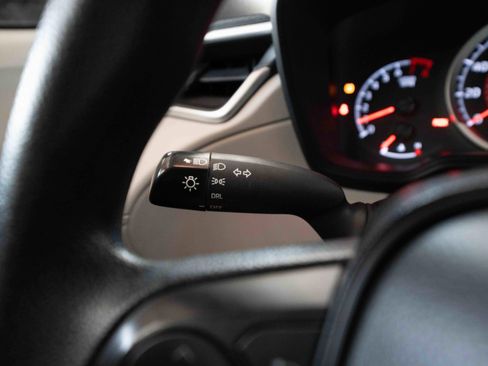 Used 2022 Toyota Corolla Cross L FWD image 13