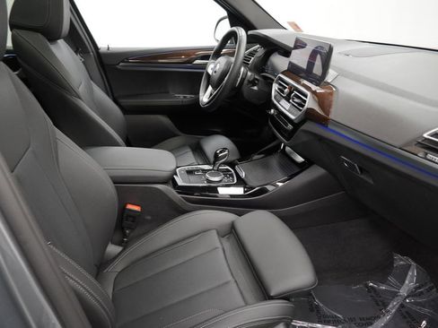 Used 2024 BMW X3 xDrive30i w/ Premium Package w/ZPA AWD/4WD image 32