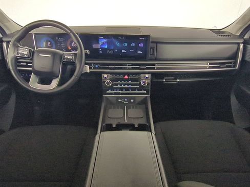 Used 2025 Hyundai Santa Fe SE FWD image 19