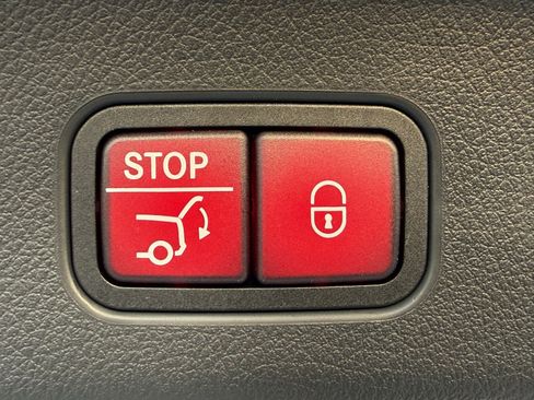 New 2026 Mercedes-Benz GLC 43 AMG 4MATIC image 13