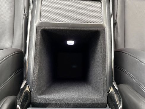 Used 2024 Land Rover Range Rover Sport Dynamic SE image 38