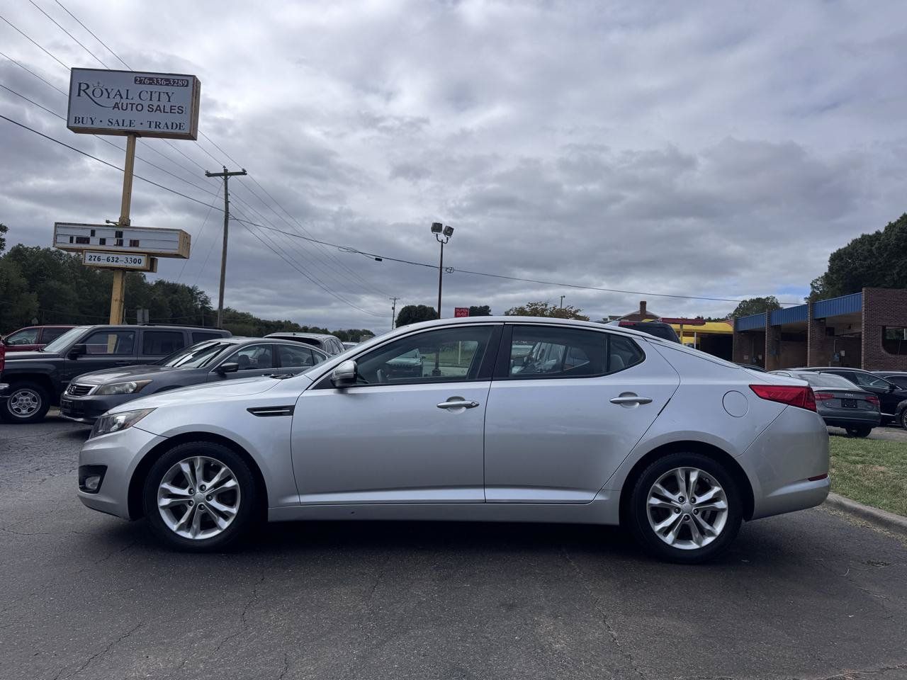 Used 2012 Kia Optima LX FWD image 7