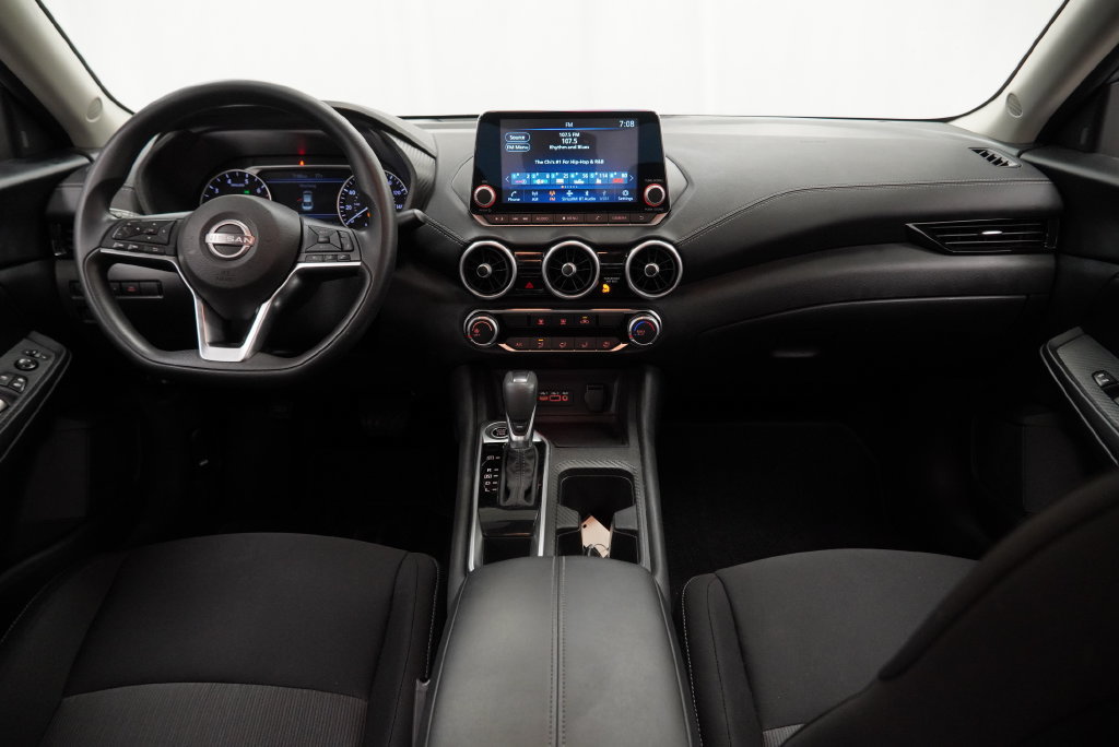 Used 2024 Nissan Sentra SV FWD image 3