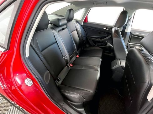 Used 2019 Volkswagen Jetta SE image 26