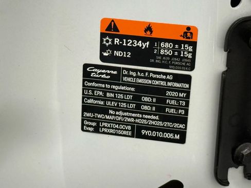 Used 2020 Porsche Cayenne Turbo image 50