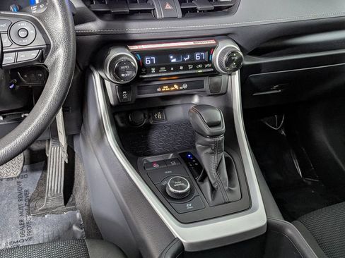 Certified 2025 Toyota RAV4 LE image 24