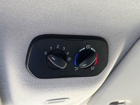 Used 2017 Ford Transit 350 XLT image 20