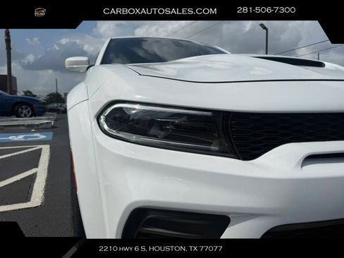 Used 2022 Dodge Charger Scat Pack RWD image 31