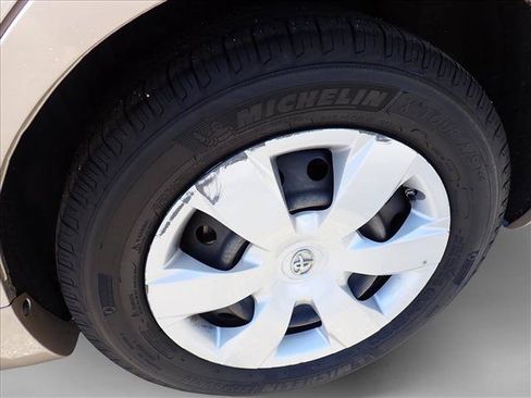 Used 2007 Toyota Camry LE FWD image 7