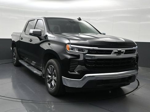 Used 2024 Chevrolet Silverado 1500 LT RWD image 8