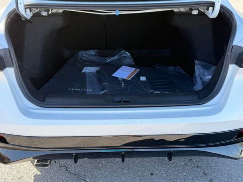 New 2026 Nissan Sentra SR w/ Floor Mat Package FWD image 4