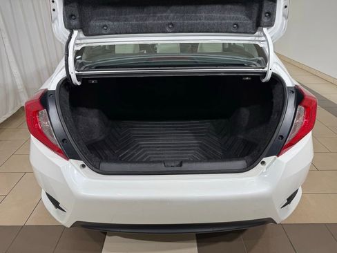 Used 2018 Honda Civic EX image 11