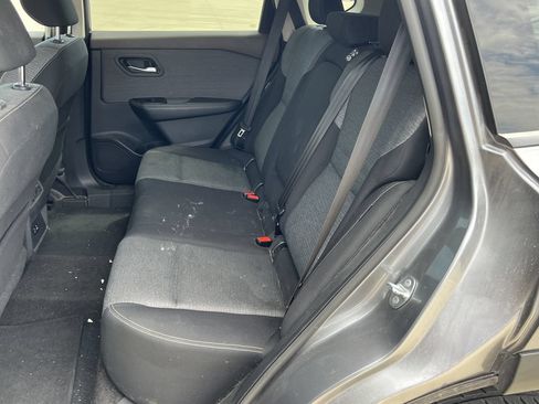 Used 2021 Nissan Rogue SV AWD/4WD image 10