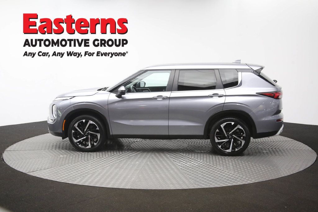 Used 2024 Mitsubishi Outlander SE FWD image 61