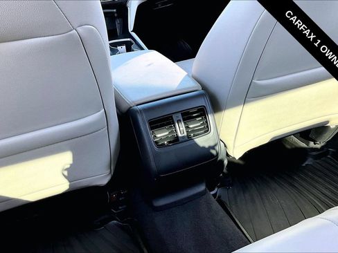 Used 2020 Honda Accord Touring image 11