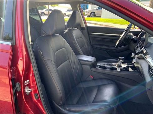 Used 2023 Nissan Altima 2.5 SR w/ SR Premium Package AWD/4WD image 7