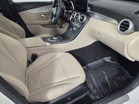 Used 2020 Mercedes-Benz C 300 Sedan image 31