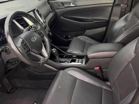 Used 2016 Hyundai Tucson Limited w/ Option Group 03 AWD/4WD image 17