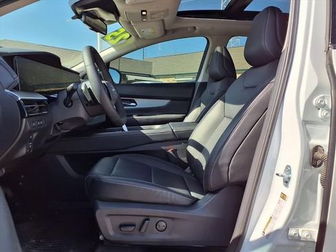 Used 2025 Nissan Murano SL image 10