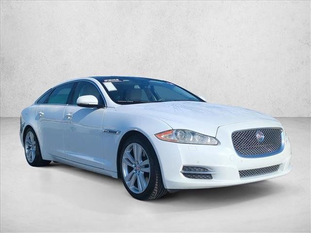 Used 2014 Jaguar XJ L Portfolio RWD image 3